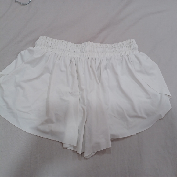 Butterfly shorts - Picture 2 of 3